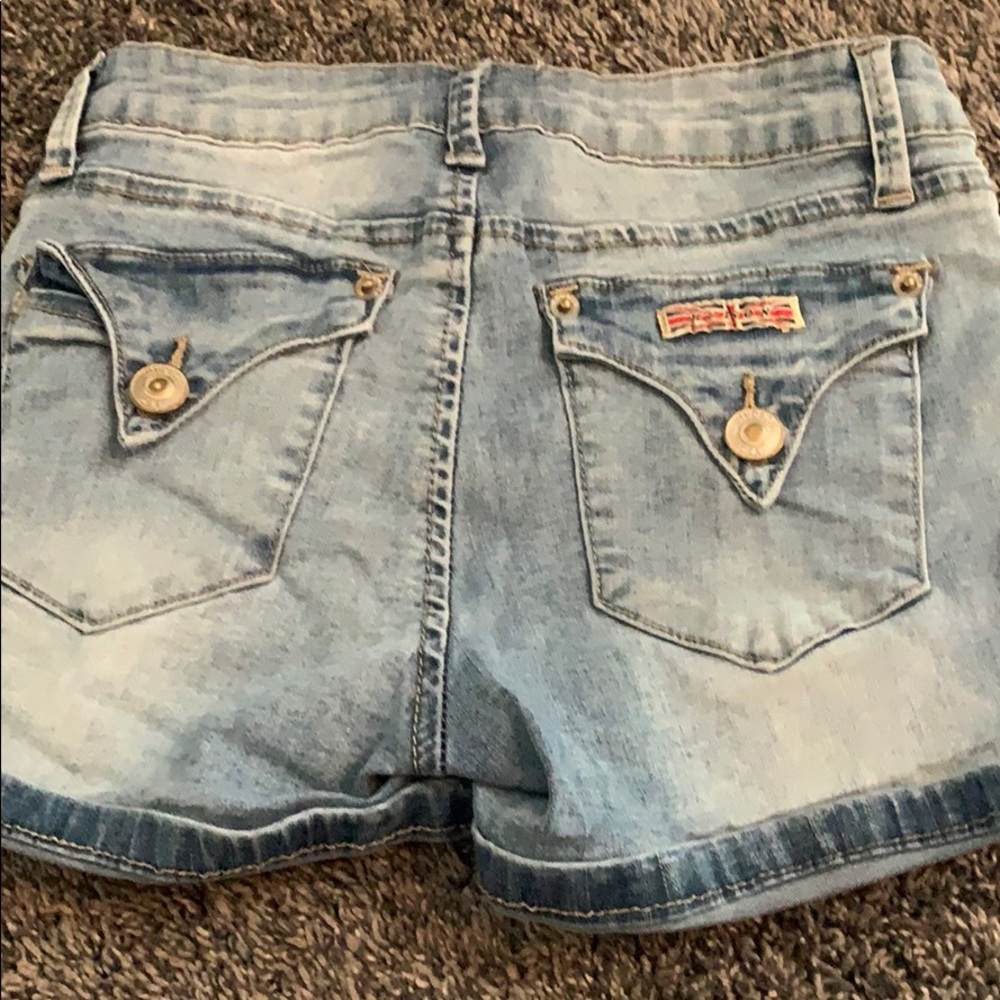 Shorts - Picture 3 of 3